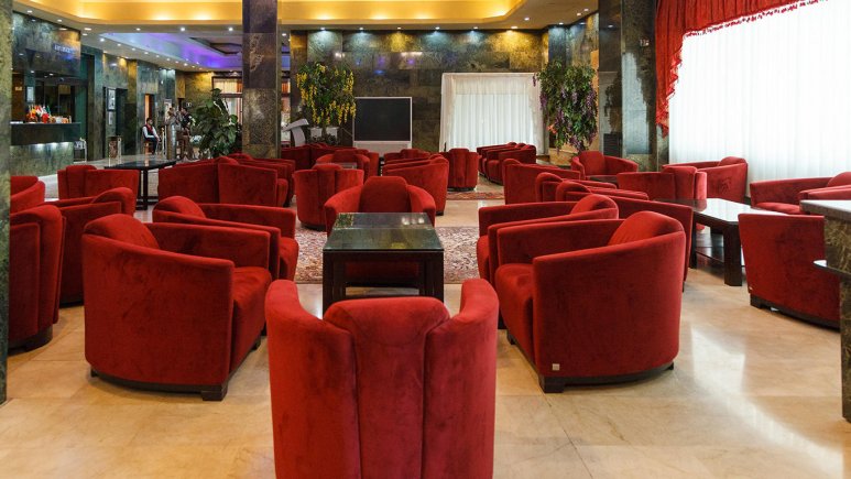 فضای لابی هتل پرسپولیس شیراز